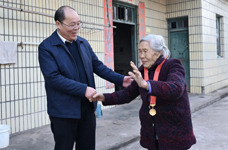 胡宏林开展春节前走访慰问活动