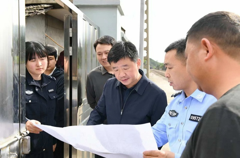 江涛专题调研焦柳铁路线麻阳境内站场安全隐患整治工作