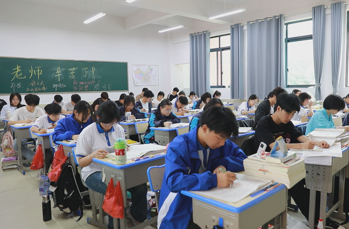 多举措护航！麻阳1682名学子即将参加高考！