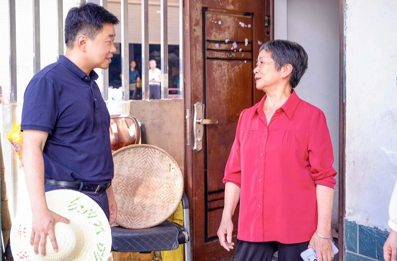 江濤調(diào)研物業(yè)管理工作時(shí)強(qiáng)調(diào)：以繡花功夫精繪城市善治新圖景