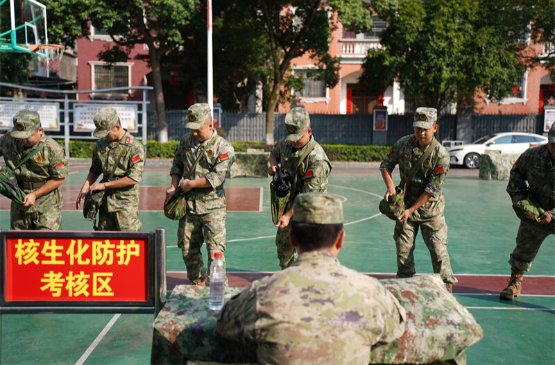 淬火礪劍！麻陽(yáng) 40 余名擬任軍訓(xùn)教官接受多維度考核