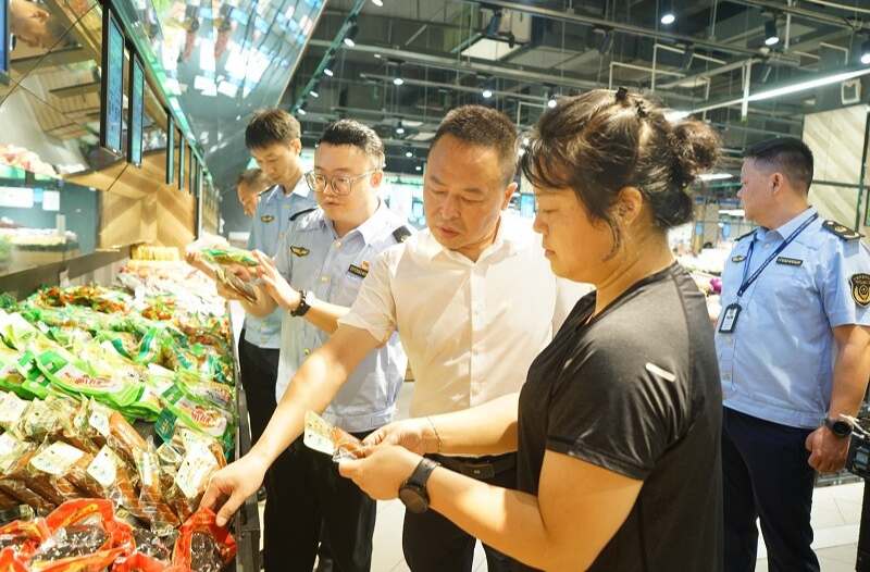吃得放心、消費(fèi)得安心！麻陽全鏈條筑牢龍舟賽“消費(fèi)安全防線”