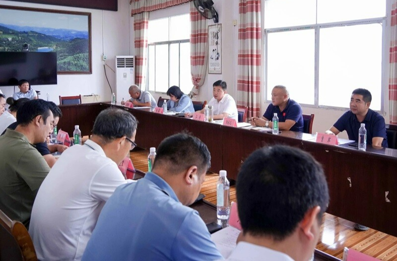 江濤一線督辦人大代表建議并調(diào)研西晃山高山漂流項目建設時強調(diào)：踐行“兩山”理念 打造文旅康養(yǎng)新標桿