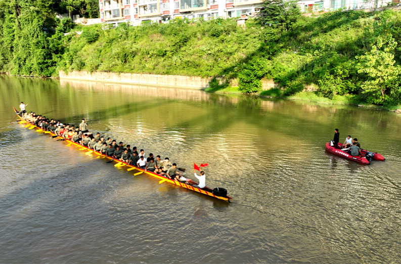 車頭龍舟隊(duì)：村級勇士戰(zhàn)江湖  捍衛(wèi)榮譽(yù)守傳承