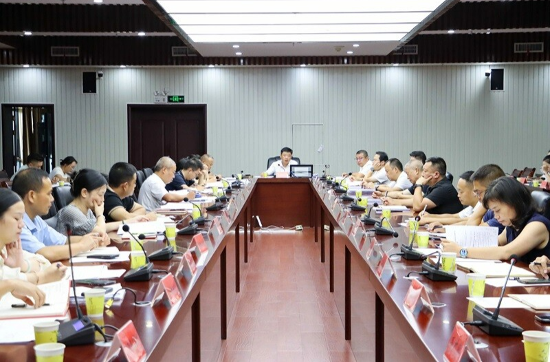 江濤主持召開2025全國民族民間龍舟公開賽（湖南·麻陽站）暨“龍騰瀟湘”中國傳統(tǒng)龍舟賽（麻陽站）麻陽組委會(huì)第二次工作會(huì)議