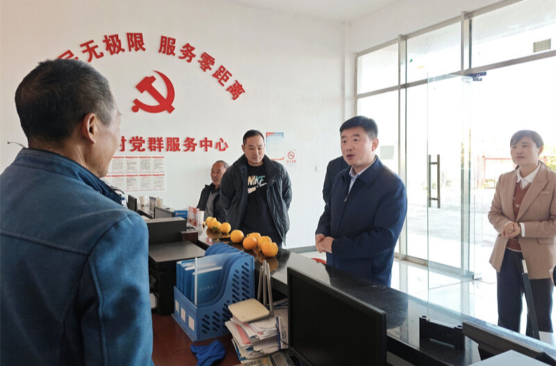 江涛到黄桑乡专题调研巩固拓展脱贫攻坚成果同乡村振兴有效衔接工作