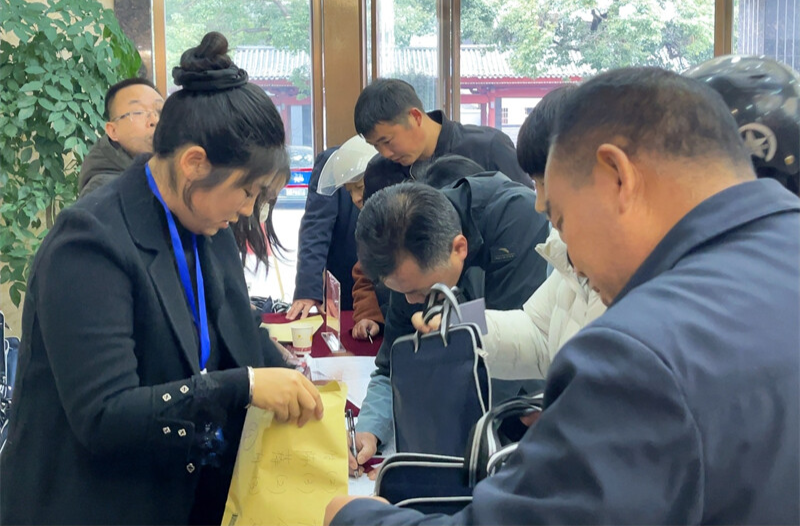 【两会时刻】政协委员携良策报到 共绘发展新蓝图