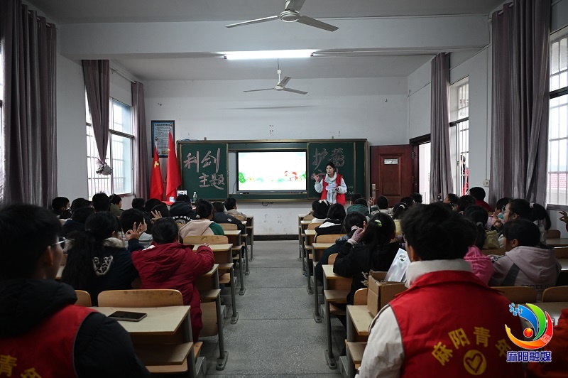 以青春之力传递温情：湘潭理工学院实践团赴麻开展寒假社会实践活动