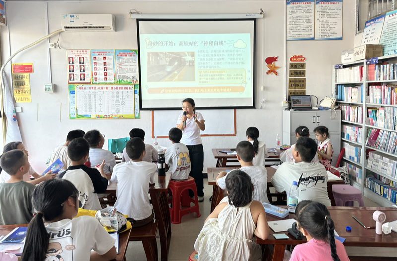 青春“反哺”润童心 湖南省“共青团·伙伴计划”2026年暑假爱心托管班开班