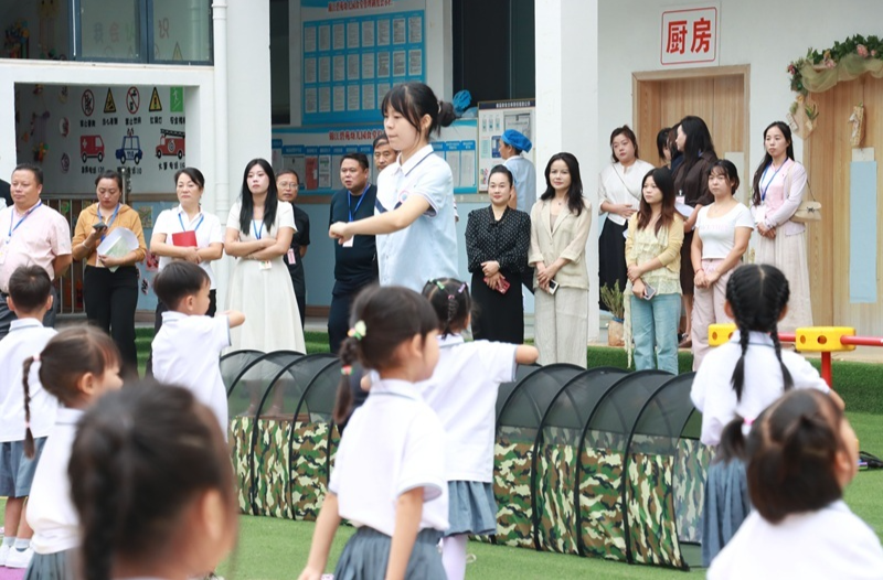 泥韵编织乐享童真 麻阳开展幼儿园园长实地研修活动